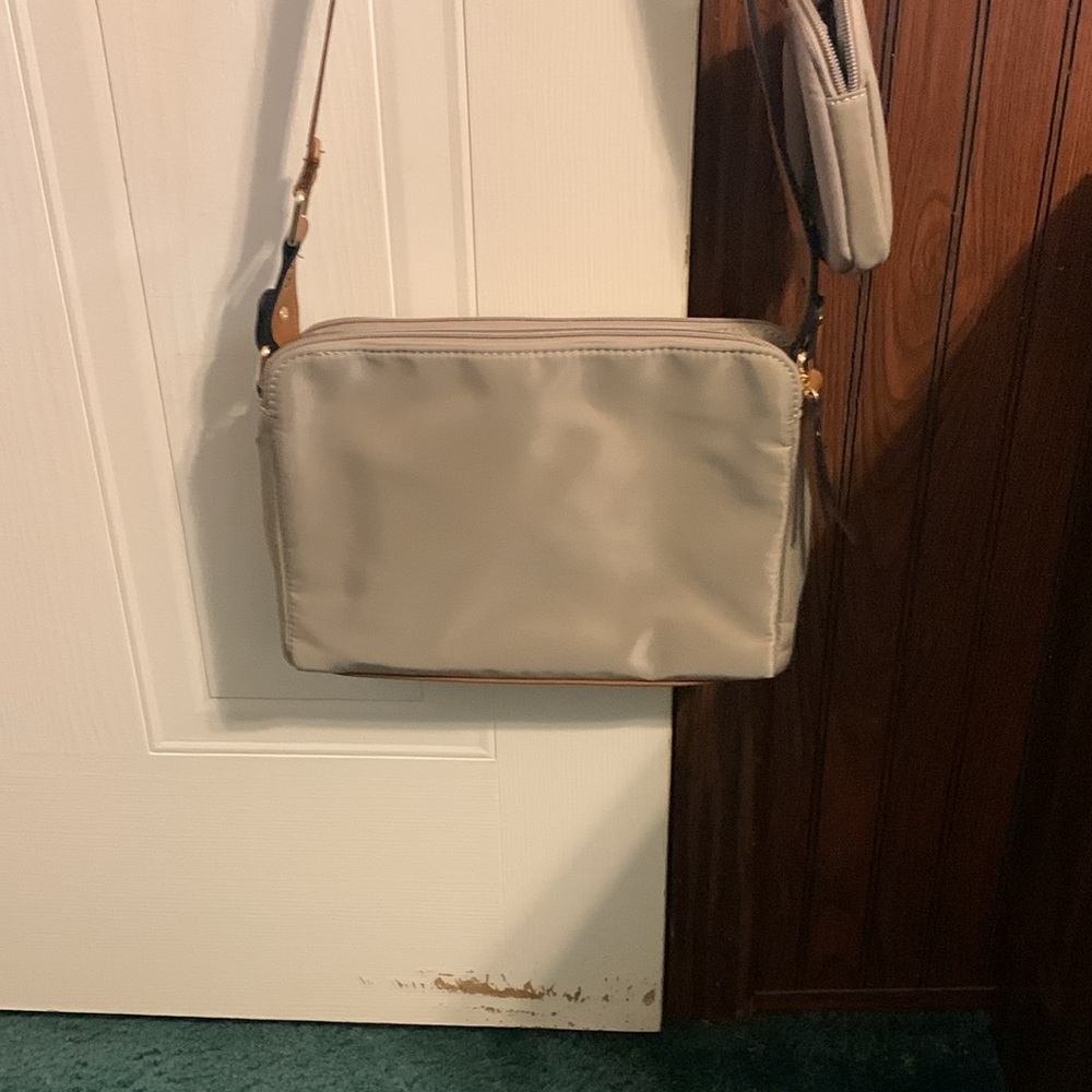 Purse - Picture 2 of 5